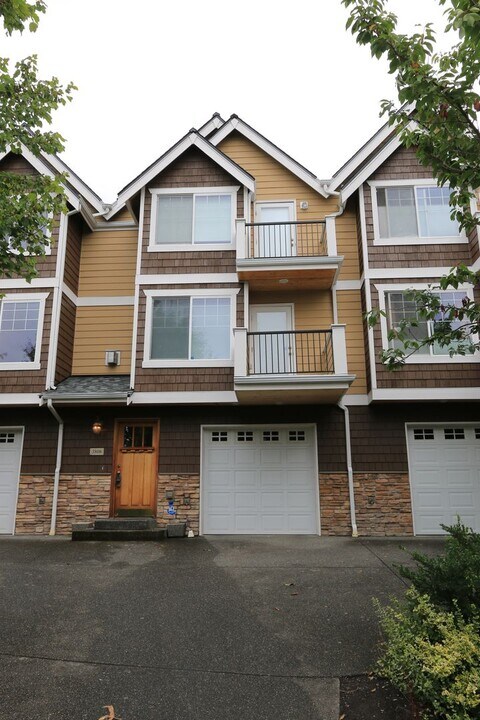3808 Ashworth Ave N in Seattle, WA - Building Photo