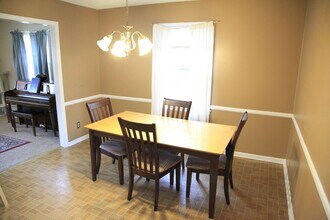 2414 Knickerbocker Dr in Charlotte, NC - Building Photo - Building Photo