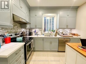 36 Ashdale Ave in Toronto, ON - Building Photo - Building Photo