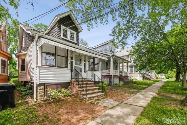 114 S 5th Ave in Highland Park, NJ - Building Photo - Building Photo