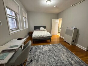 875 Beacon St, Unit 43 in Boston, MA - Foto de edificio - Building Photo