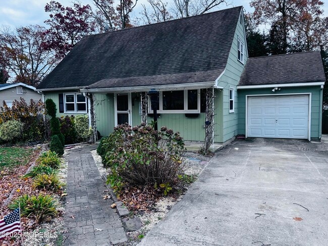 891 Raleigh Dr in Toms River, NJ - Building Photo - Building Photo