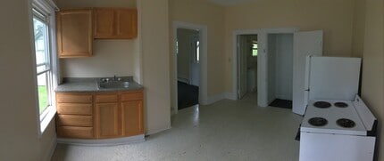 21 Loomis St, Unit 2 in Burlington, VT - Building Photo - Building Photo