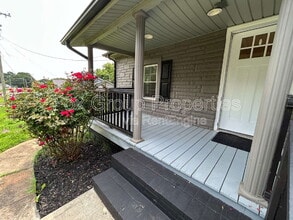 111 Rose St in Mount Holly, NC - Building Photo - Building Photo