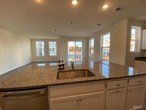246 Park Ln in Dunellen, NJ - Building Photo - Building Photo
