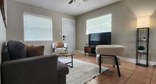 property at 137 NE Monroe Cir N