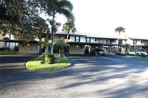 255 Mission Trail S in Venice, FL - Building Photo
