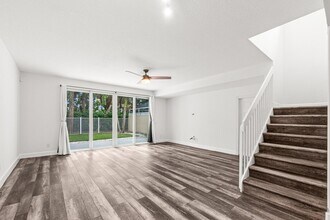 508 Capistrano Dr in Palm Beach Gardens, FL - Building Photo - Building Photo