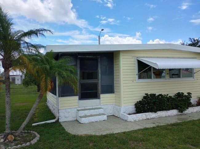 property at 14 Middleton Ct