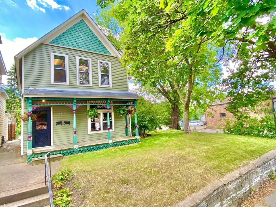 1014 Front Ave in St. Paul, MN - Building Photo