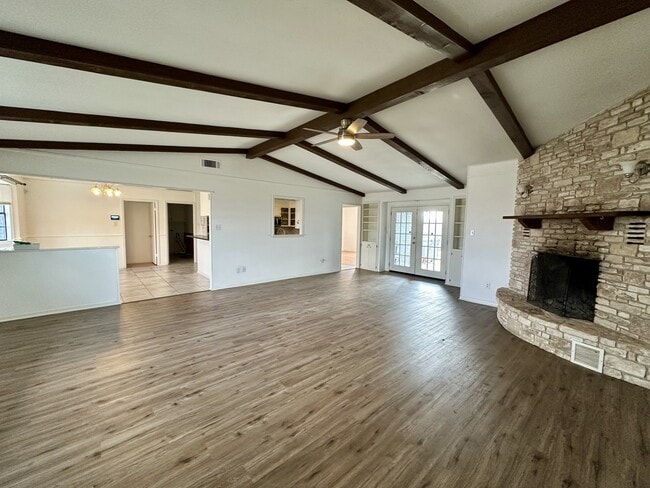 211 Uecker Dr in Spring Branch, TX - Building Photo - Building Photo