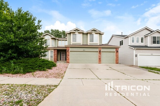 property at 3271 Tail Spin Dr