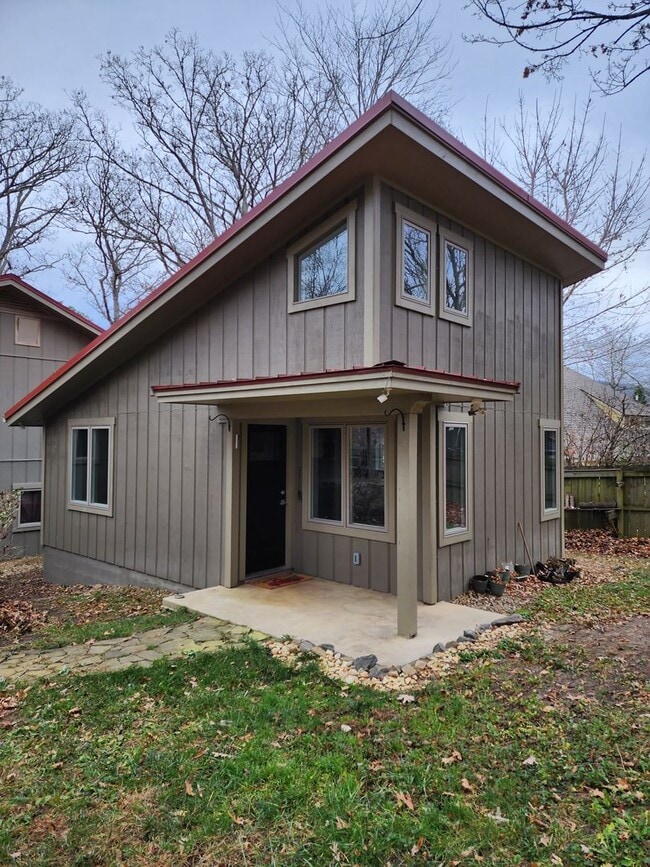 property at 309 Montreat Rd