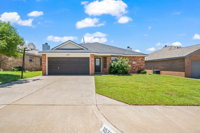 10702 Akron Ave in Lubbock, TX - Building Photo - Building Photo