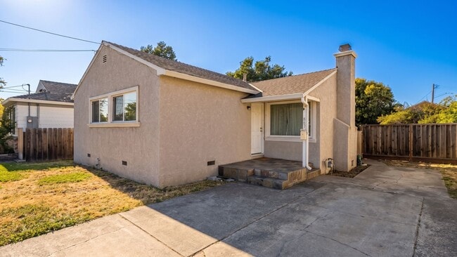 property at 867 Via Mariposa