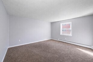 25 Horne St in Methuen, MA - Building Photo