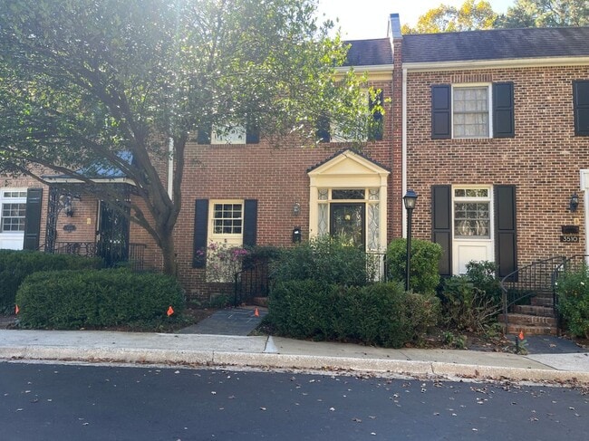3512 Paces Pl NW in Atlanta, GA - Foto de edificio - Building Photo