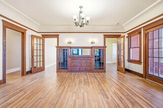 314 E Palmyra Ave in Orange, CA - Building Photo - Building Photo