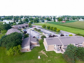Maple Leaf Apartments in Union City, IN - Foto de edificio - Building Photo