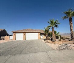 1009 Heritage Dr in Bullhead City, AZ - Building Photo