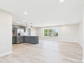 212 Myrtle Ave in Harper, TX - Building Photo - Building Photo