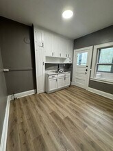 8602 Bancroft Ave in Cleveland, OH - Building Photo - Building Photo