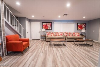 3955 Savoy Ct in Las Vegas, NV - Building Photo - Building Photo