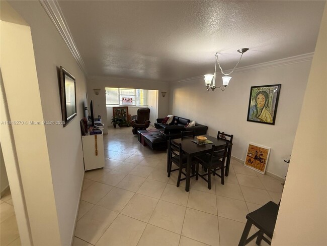 property at 1555 W 44th Pl