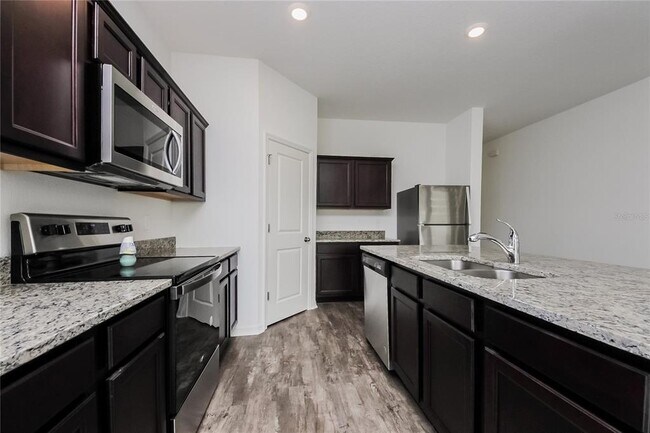 126 Hidden Lk Lp in Haines City, FL - Building Photo - Building Photo