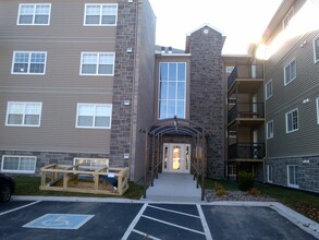 34 Abbott Ct in Fredericton, NB - Building Photo - Building Photo