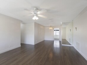 1315 SW 20th St in Boynton Beach, FL - Building Photo - Building Photo
