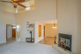 5408 Overlook Dr NE in Albuquerque, NM - Building Photo - Building Photo