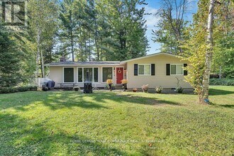 70 39th St N in Wasaga Beach, ON - Building Photo - Building Photo