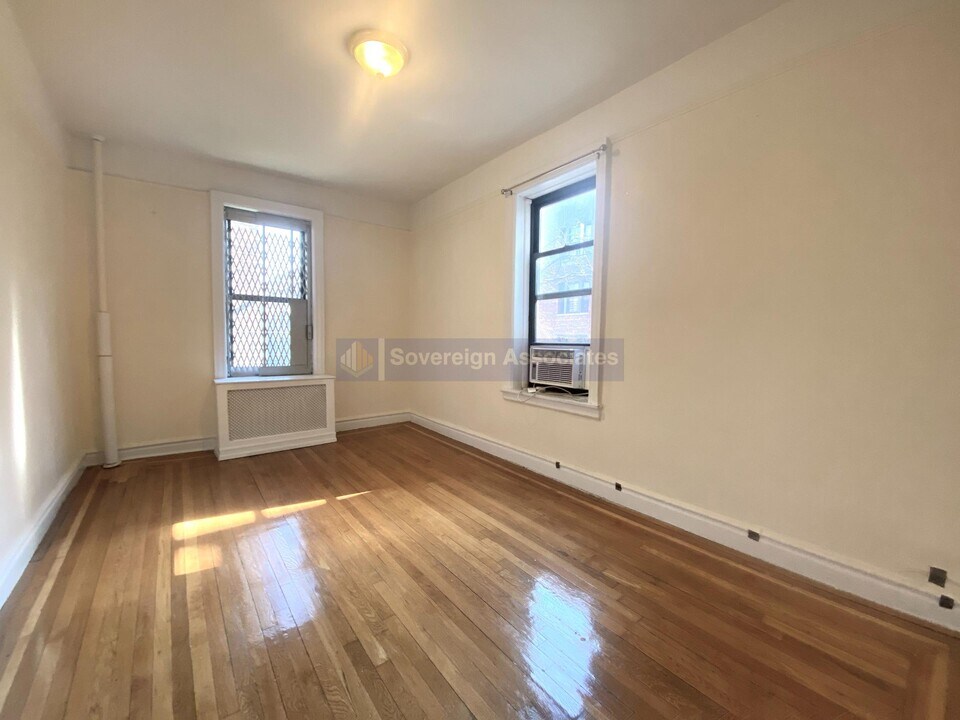400 Fort Washington Ave-Unit -4G in New York, NY - Building Photo