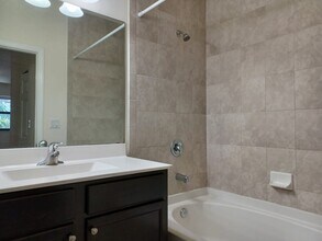 10630 NW 88th St, Unit 220 in Doral, FL - Building Photo - Building Photo