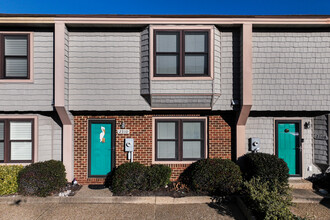 2307 - 2325 Sandollar Ct in Virginia Beach, VA - Building Photo - Building Photo