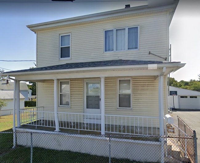 6 Pratt St in Taunton, MA - Building Photo - Building Photo