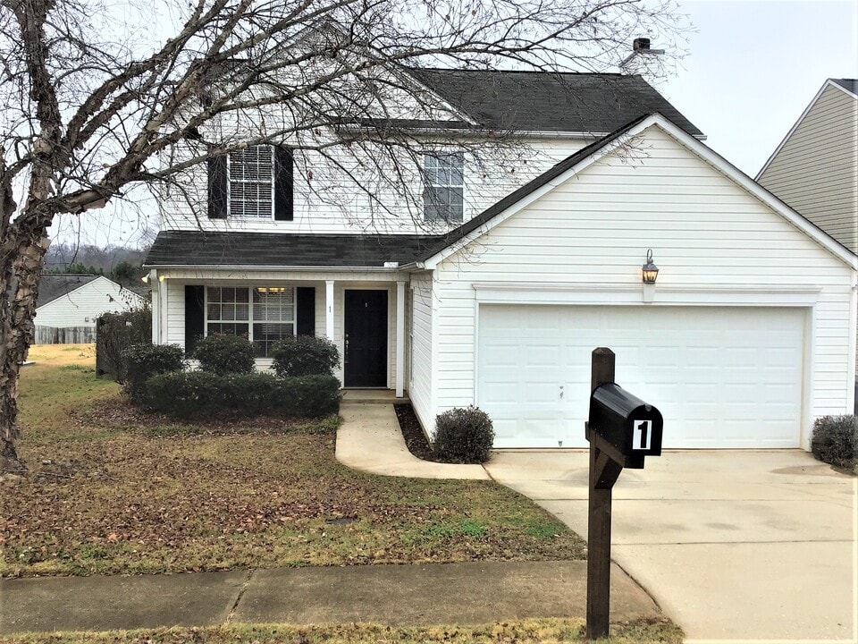 1 Warbler Ct in Simpsonville, SC - Building Photo