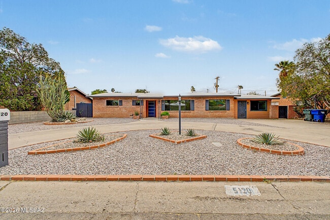 5120 E Alberta Dr in Tucson, AZ - Building Photo - Building Photo