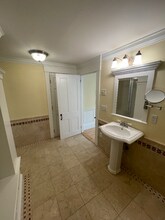 155 Pepperrell Rd in Kittery, ME - Building Photo - Building Photo