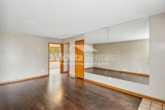 2920 W Taft St in Wichita, KS - Building Photo - Building Photo