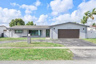 10950 NW 16th Ct in Pembroke Pines, FL - Building Photo