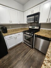 4000 Riverlook Pky SE, Unit 103 in Marietta, GA - Building Photo - Building Photo