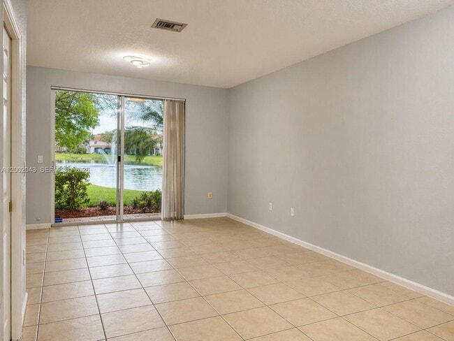 2741 SW 83rd Ave in Miramar, FL - Building Photo - Building Photo