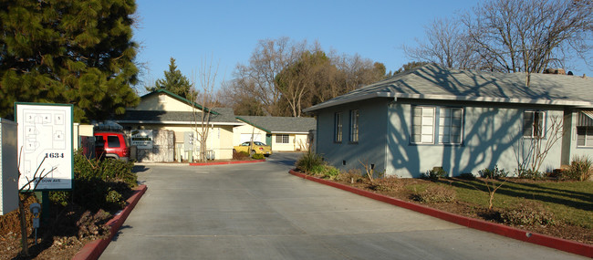 1634 Neal Dow Ave in Chico, CA - Building Photo - Building Photo