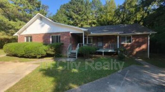 property at 135 Rose Ct