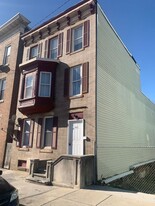 707 E Market St in York, PA - Building Photo