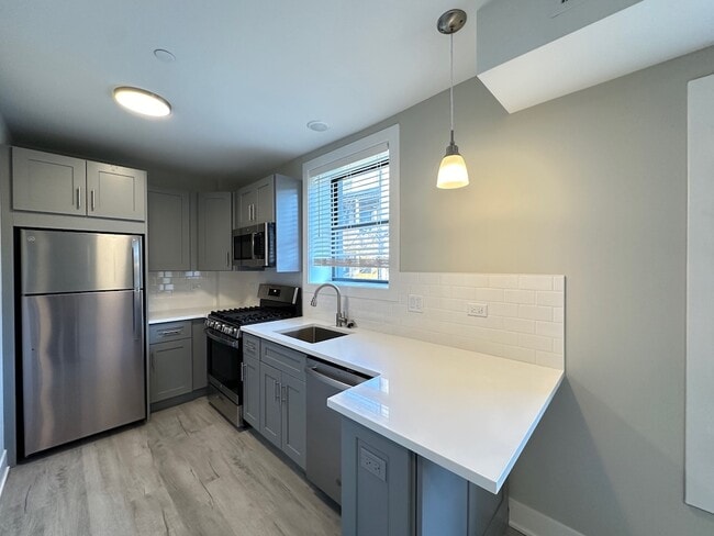 1142 Oak Ave in Evanston, IL - Building Photo - Building Photo