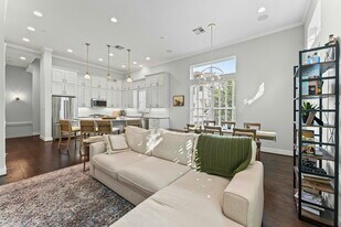 1105 Fowler St in Houston, TX - Building Photo