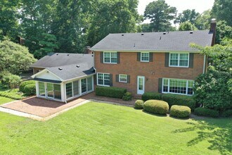4300 Alfriends Trail in Virginia Beach, VA - Building Photo - Building Photo